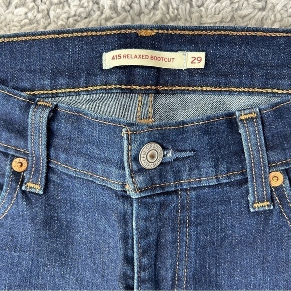 Levi's Jeans Womens 29 Relaxed Boot Cut Classic Dark Wash Denim Rodeo Party - Picture 2 of 5